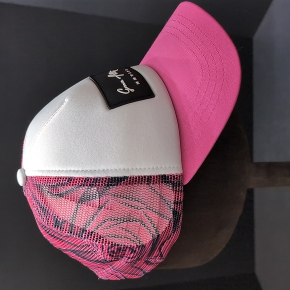 Grace Folly, DePaul & Fitzgerald Design Women's Pink/White Trucker Hat,NWT. - Picture 3 of 9